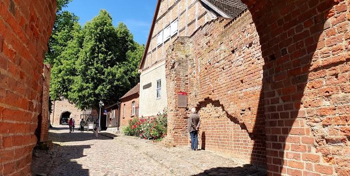 WOLLENBERG Restaurant & Weinladen